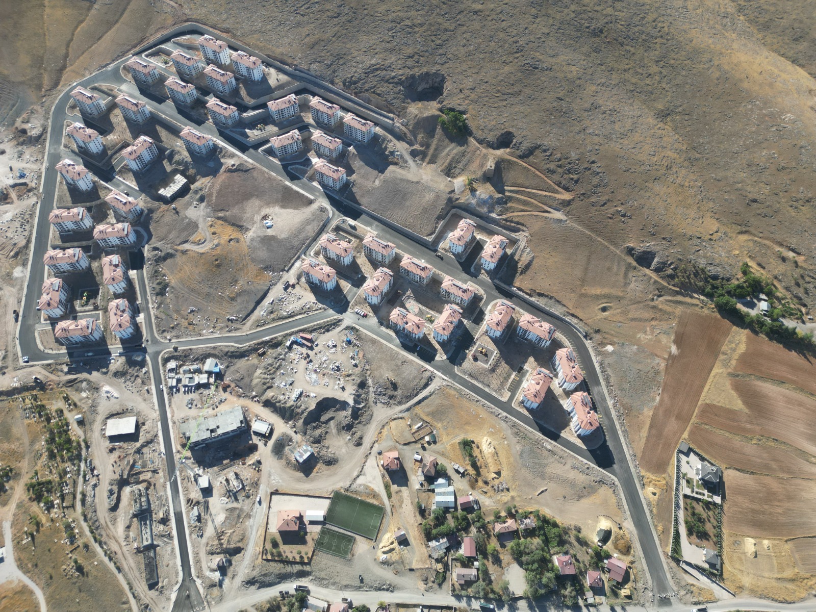 Elazığ İli Merkez İlçesi Bizmişen Mah. 2. Etap 809 Konut Alt Yapı ve Çevre Düzenlenmesi İşi